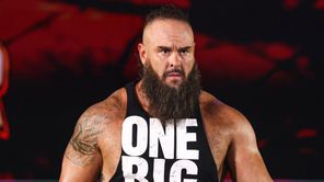 "He's just a big guy" – Legend agrees with Braun Strowman's WWE release (Exclusive)