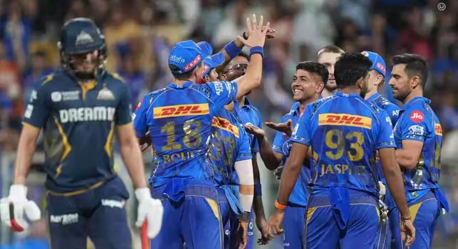 Shubman Gill dropped, but Jos Buttler departs next ball to concussion sub in MI vs GT IPL 2025 match [Watch]