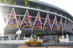 Fans protest outside Eden Gardens as BCCI plans to shift IPL 2025 playoffs from Kolkata [Watch]