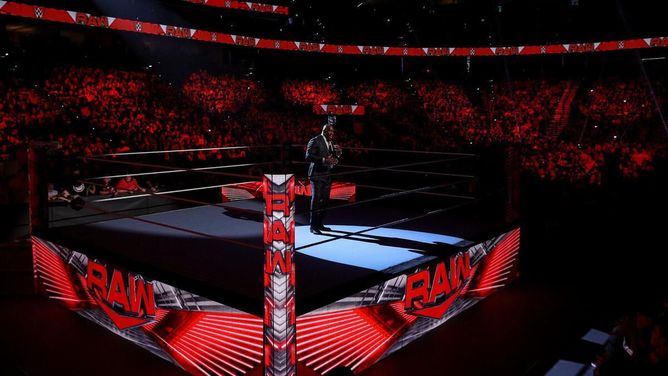 Beloved WWE star cuts off his hair; completely changes look