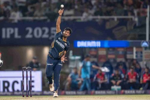 Washington Sundar has bowled only 9.5 overs in IPL 2025. [P/C: iplt20.com]