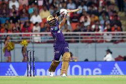 Ajinkya Rahane takes his kids out of Mumbai airport in perambulator after IPL 2025 suspension [Watch]
