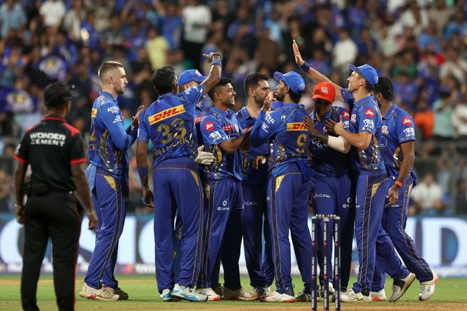 Ritika Sajdeh & Sanjana Ganesan, among other players’ wives, leave Wankhede Stadium after MI vs GT IPL 2025 match [Watch]