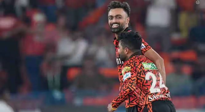 Jaydev Unadkat gets the big fish as KL Rahul is caught behind to leave the visitors reeling in SRH vs DC IPL 2025 match [Watch]