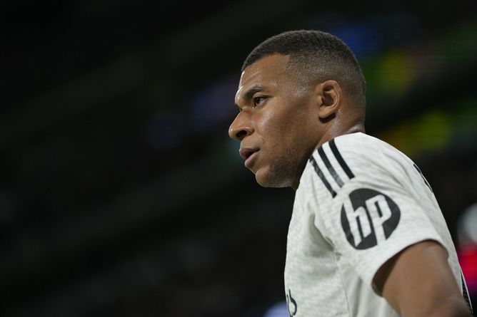 Kylian Mbappe breaks club legend Alfredo Di Stefano’s record after scoring in Real Madrid's win over Mallorca