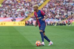 Lamine Yamal and his Barcelona teammates set to receive big bonus if they win LaLiga this season: Reports