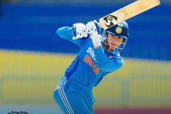 Smriti Mandhana reaches 11th ODI hundred with a third consecutive four in SL vs IND tri-series final 2025 [Watch]