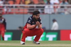 "I used to take injections and play" - Suyash Sharma shares heartwarming RCB story amid stellar IPL 2025