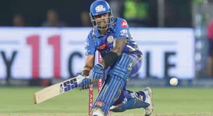 Suryakumar Yadav loses his bat after he nails a scoop shot for a boundary off Jofra Archer in RR vs MI IPL 2025 match [Watch]