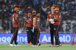 "Full toss Bhi add kar do ab" - Former India all-rounder lashes out at SRH bowlers for conceding 82 runs in powerplay in IPL 2025 clash versus GT