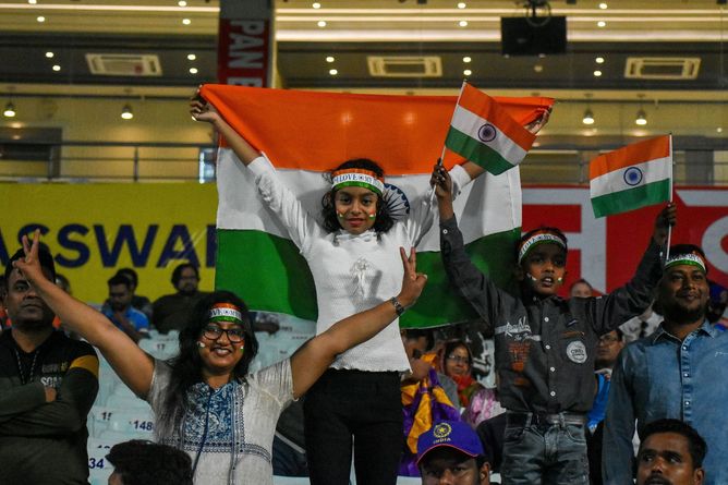 Eden Gardens crowd chants Vande Mataram to pay tribute to Indian Armed Forces during KKR vs CSK IPL 2025 match [Watch]