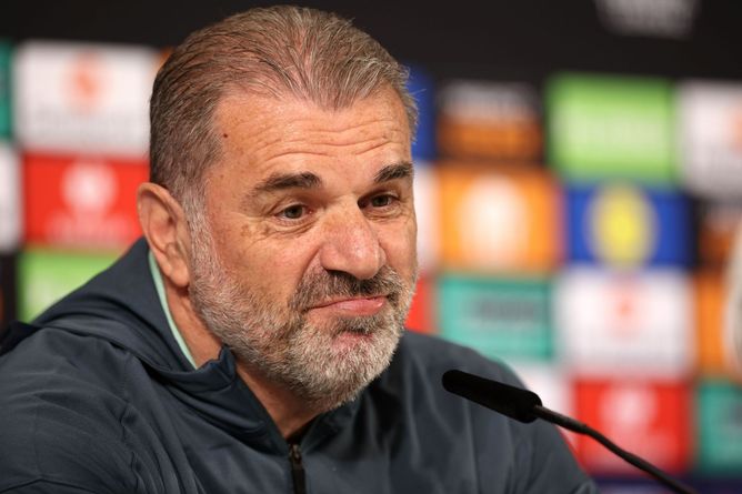"Not a clown and I never will be" - Tottenham boss Ange Postecoglou hits back at journalist ahead of UEL final against Manchester United