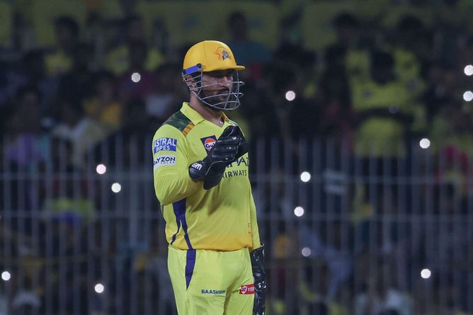 MS Dhoni gives autographed CSK jersey to overjoyed fangirl amid IPL 2025 [Watch]