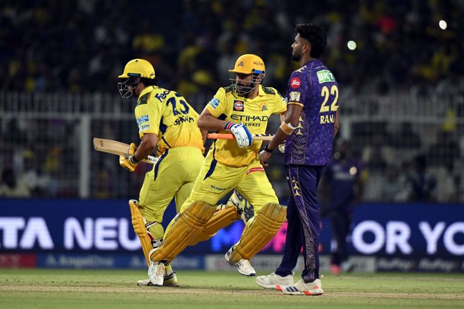 "Replacement league has been won by CSK" - Former all-rounder's cheeky remark after MS Dhoni's men beat KKR in IPL 2025 clash