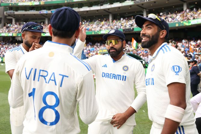 "His Bambaiya Hindi also conveyed a stern message" - Sunil Gavaskar's huge statement on Rohit Sharma's captaincy post latter's Test retirement