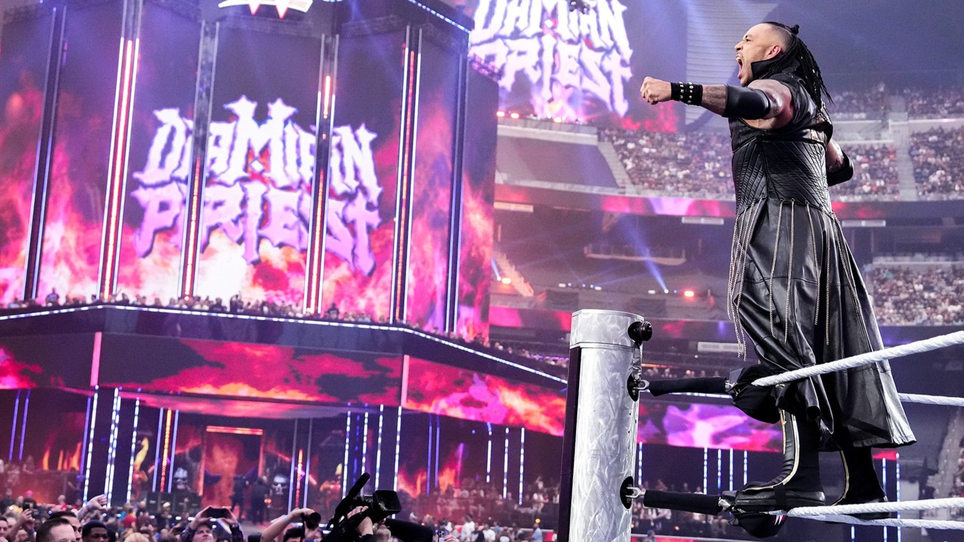 Damian Priest greets the WWE Universe at WrestleMania 41