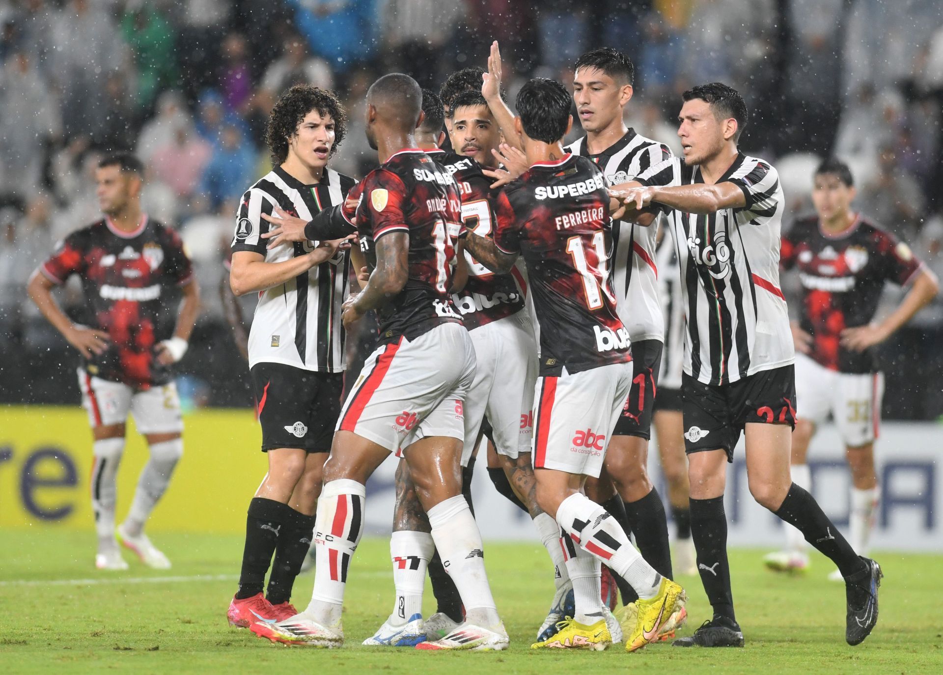 Libertad v Sao Paulo - Copa CONMEBOL Libertadores 2025 - Source: Getty