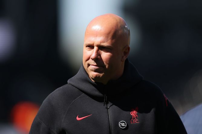 “None of those names are for me” - Ex-Liverpool star names 3 stars Arne Slot must steer clear of in summer transfer window