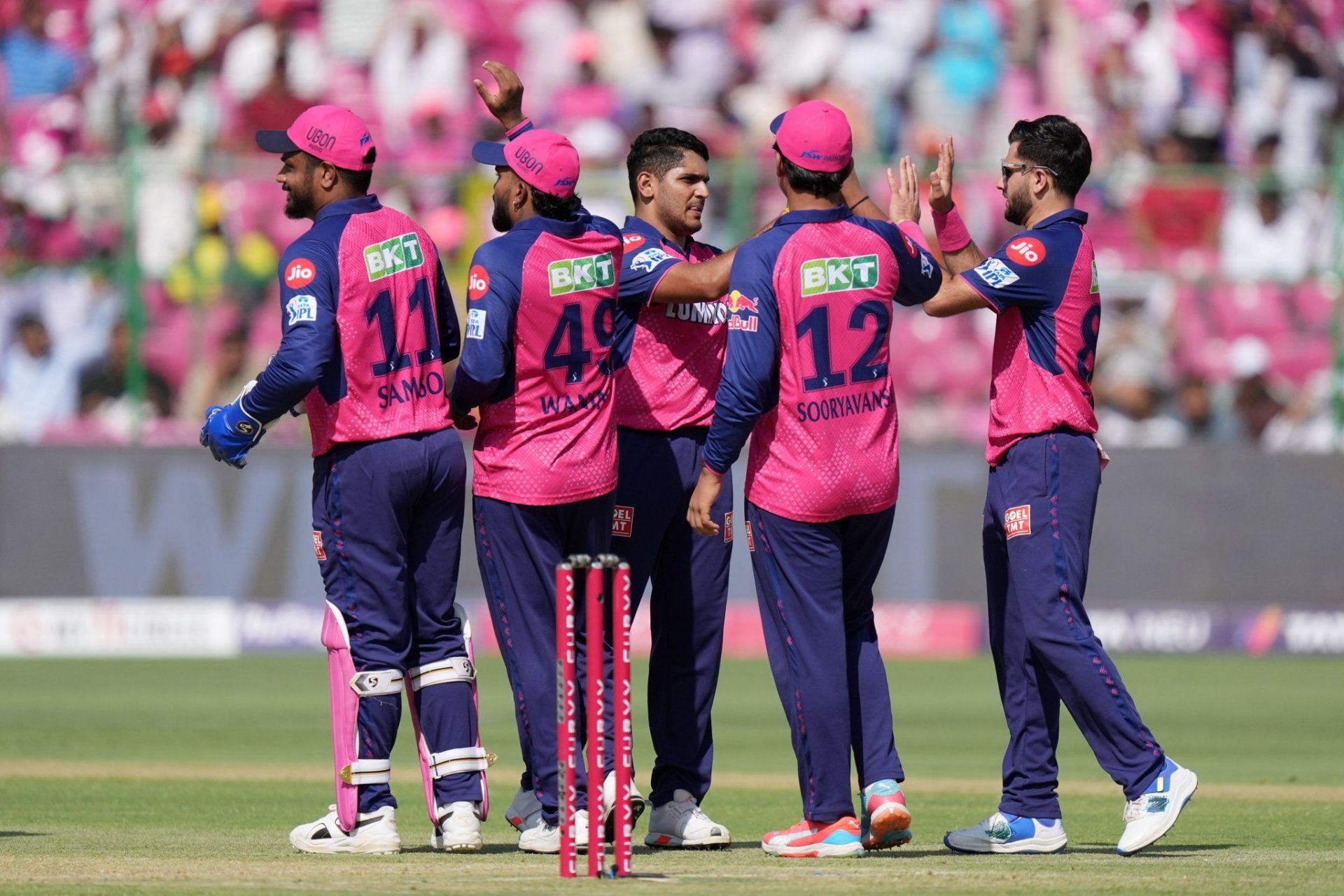 Tushar Deshpande removes Priyansh Arya for nine (Image via X-@IPL)