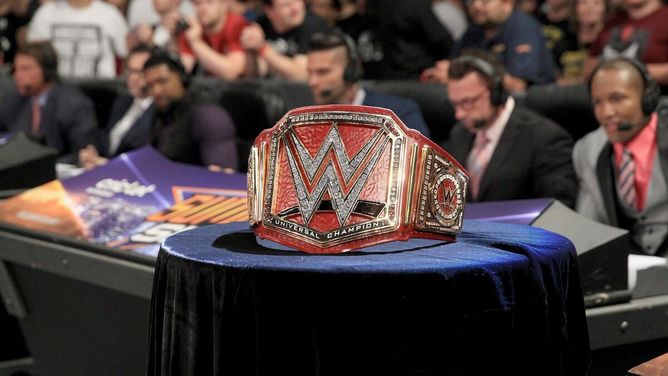 Former WWE Champion teases bringing back dangerous character ahead of SmackDown