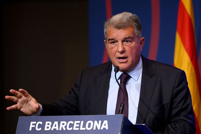 Barcelona president Joan Laporta remains keen on bringing 25-year-old Cristiano Ronaldo teammate to the Catalan giants: Reports
