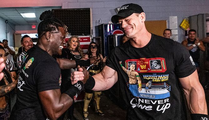 अनडिस्प्यूटेड WWE चैंपियन John Cena ने अपने सबसे बड़े फैन का उड़ाया मजाक, वीडियो आया सामने
