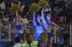 IPL 2025 के शेष मैचों से दिग्गज ने की डीजे और चीयरलीडर्स को बैन करने की मांग, खास वजह का किया जिक्र