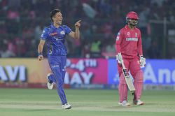Trent Boult knocks over Yashasvi Jaiswal for 13 as he swings big and misses in RR vs MI IPL 2025 match [Watch]