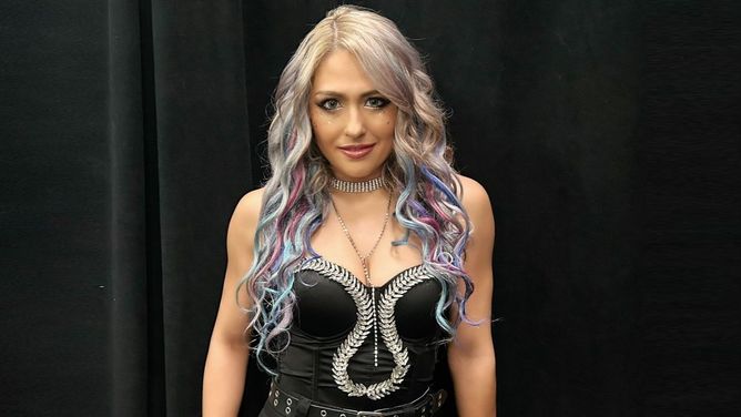 Giulia asks 29-year-old WWE star an interesting question on social media