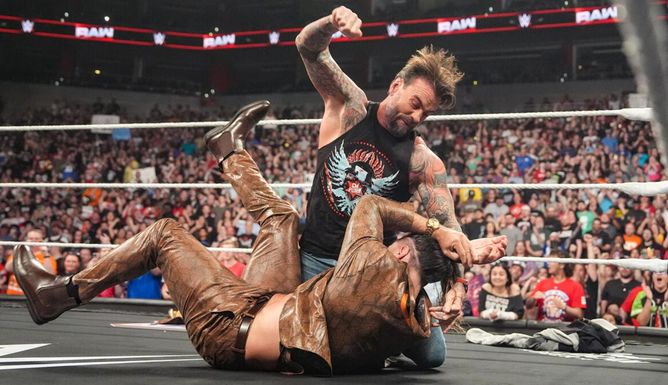 WWE Saturday Night's Main Event के लिए CM Punk के मैच का हुआ ऐलान, कट्टर दुश्मनों से होगा सामना