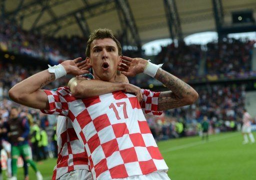 Croatia came from 1-0 down to draw 1-1 with Italy thanks to Mario Mandzukic&#039;s third goal of the tournament