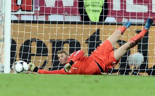 Manuel Neuer will be fully briefed about what to expect against the Italians should the game come down to penalties