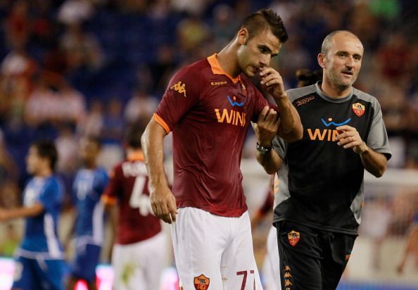 AS Roma v El Salvador