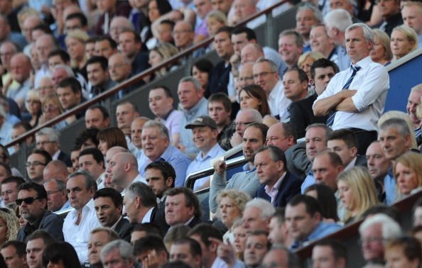 Newcastle United v Tottenham Hotspur - Premier League