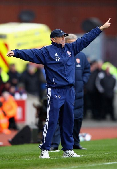 Stoke City v Arsenal - Premier League