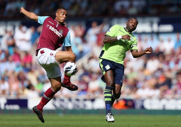 West Ham United v Aston Villa - Premier League