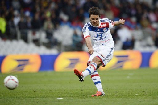 Lyon&#039;s French midfielder Clement Grenier scores a goal