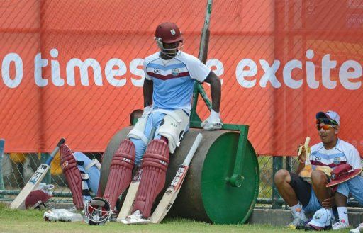 Darren Sammy (L) is backing Sunil Narine (R) to shine for the West Indies against England