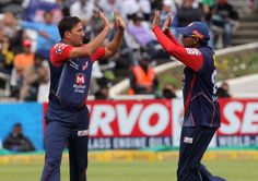 Sehwag and Agarkar help Delhi beat Perth in Champions League