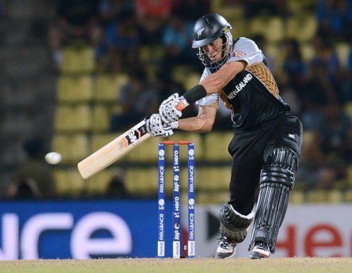 Ross Taylor scored an unbeaten 62 but failed to lead New Zealand to victory