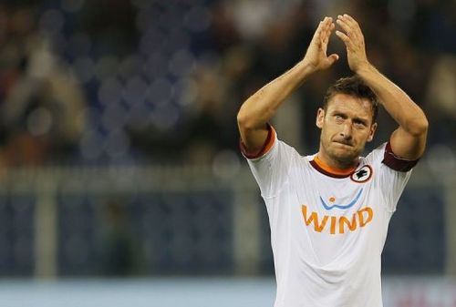 AS Roma's Francesco Totti applauds supporters