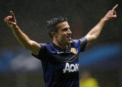 Manchester United&#039;s Robin van Persie celebrates after scoring