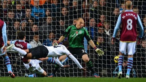 Javier Hernandez came off the bench to net twice and inspire United to a 3-2 victory at Villa Park