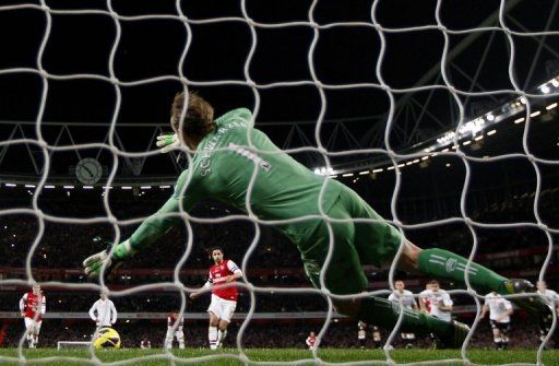 Mark Schwarzer was the hero for Fulham as he saved Mikel Arteta&#039;s penalty at the death