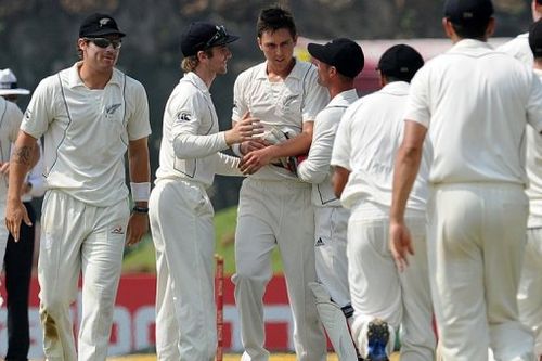 Trent Boult put more pressure on Sri Lanka when he had Kumar Sangakkara (five) caught by Brendon McCullum at third slip