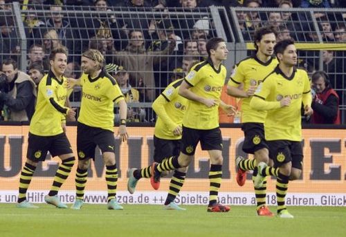 Dortmund enjoyed their third consecutive away win with goals by Marco Reus and Poland striker Robert Lewandowski