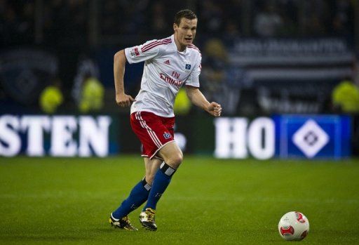 Hamburg hosts third-placed Schalke on Tuesday