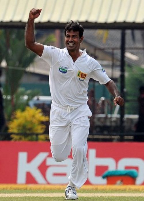 Nuwan Kulasekara had Kane Williamson (18) caught by Tharanga Paranavitana in the slips and then trapped Daniel Flynn LBW