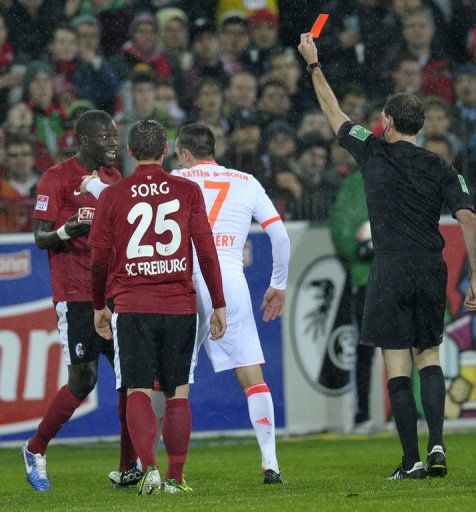 Hosts Freiburg were reduced to 10 men when Senegal defender Fallou Diagne was shown a straight red