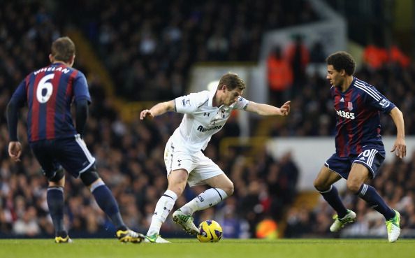 Tottenham Hotspur v Stoke City - Premier League